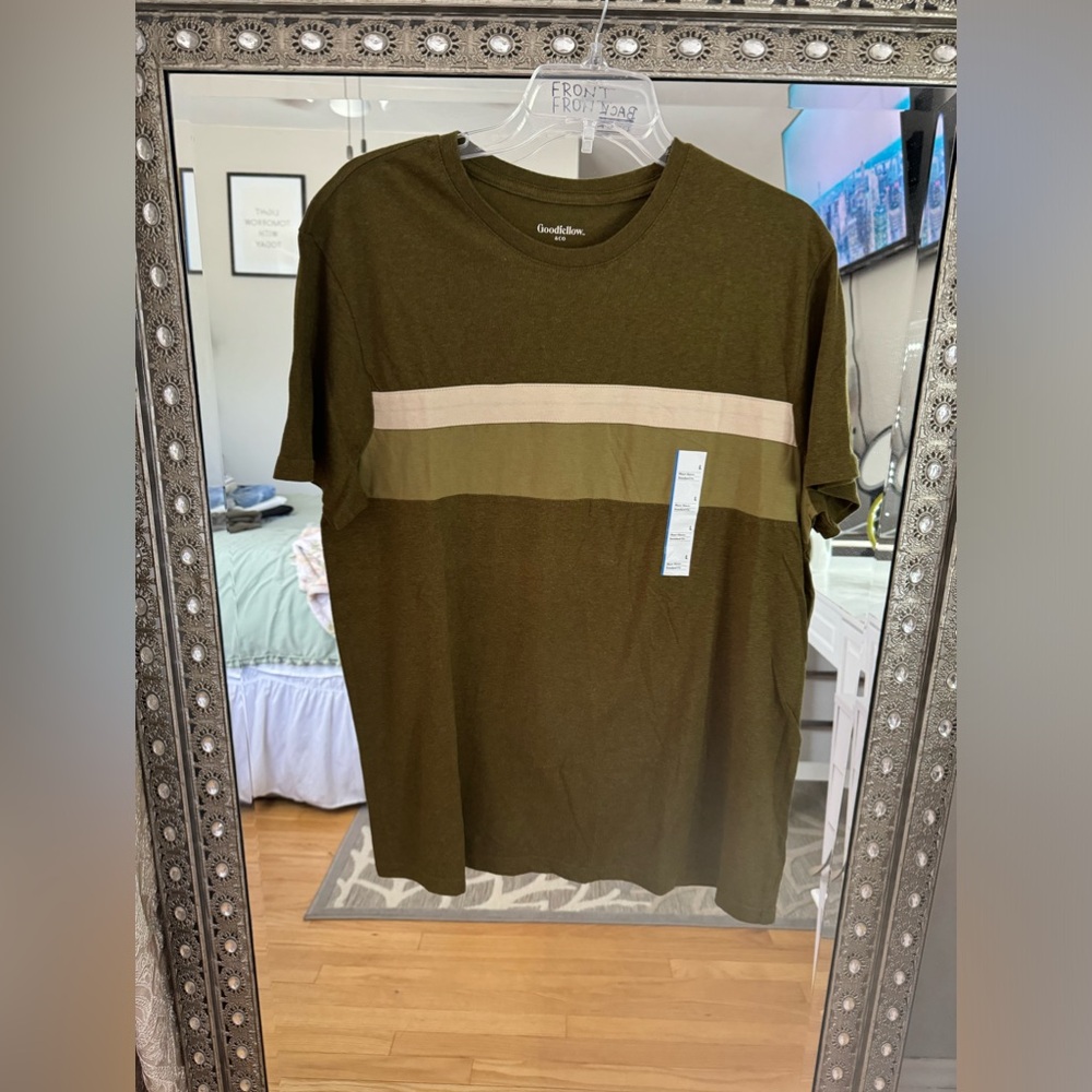 Men’s Goodfellow tee